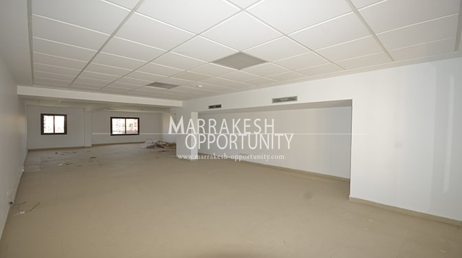 Location plateau bureau sur la route de casa