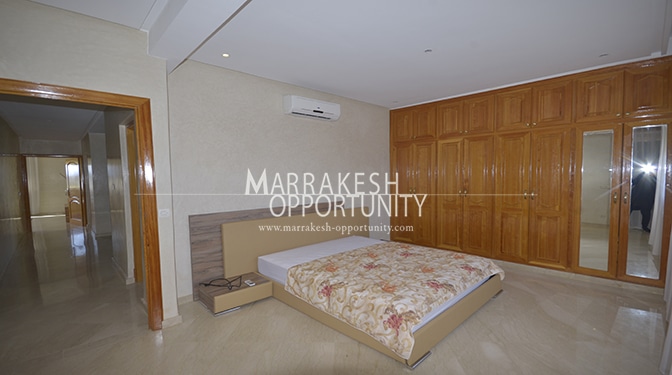 Villa moderne avec vue sur le golf à Marrakech en location