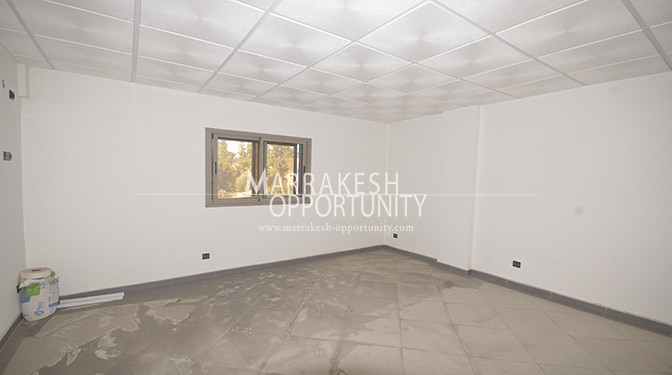 Bureau idéalement situé à Guéliz pour activité commerciale
