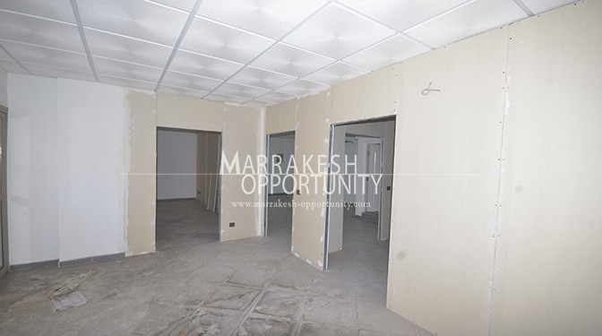 Bureau idéalement situé à Guéliz pour activité commerciale