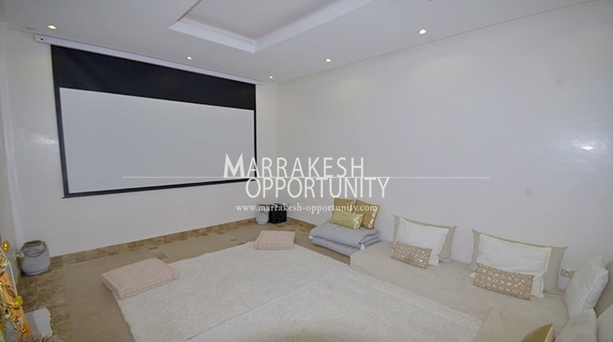 Villa de standing sur un domaine prestigieux avec golf