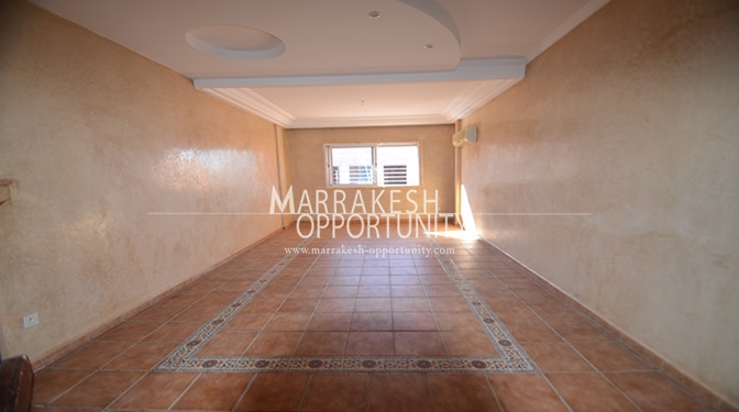 Location appartement vide situé au cœur de la ville