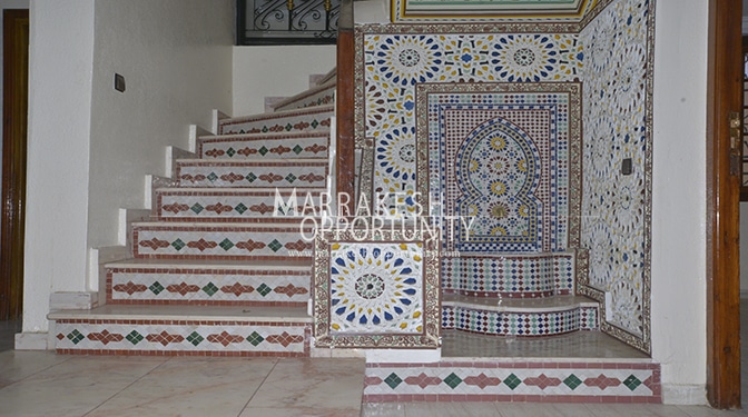 Location villa vide idéalement situé sur la route de casa