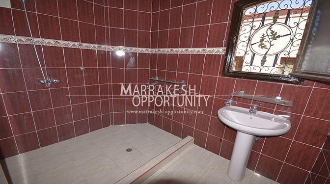 Location Villa situé sur la route de casa