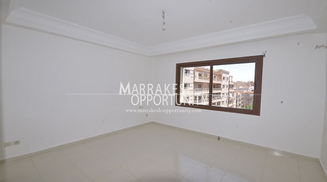 Location studio vide