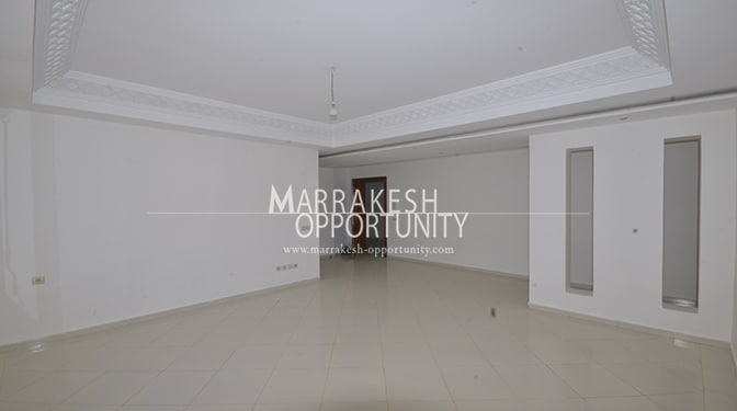 Location studio vide