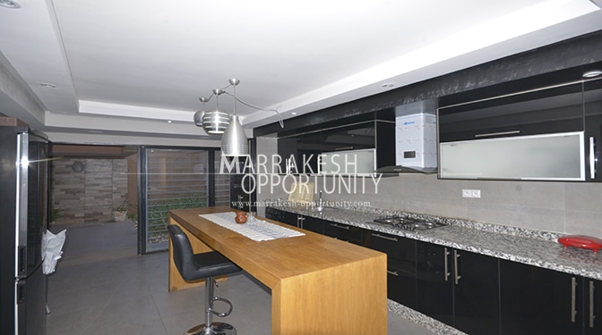 Villa for Sale in Route d'Amizmiz