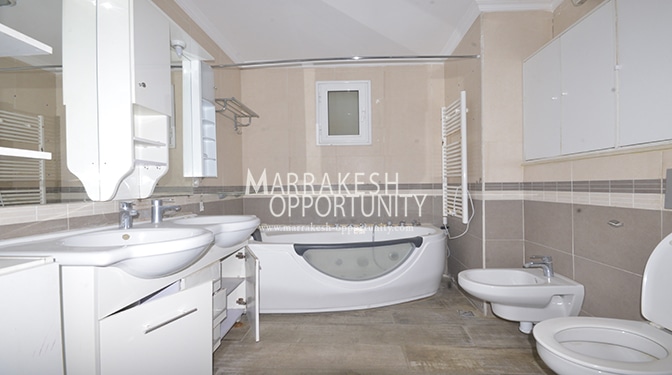 Spacious Duplex for Long-term Rental in Gueliz