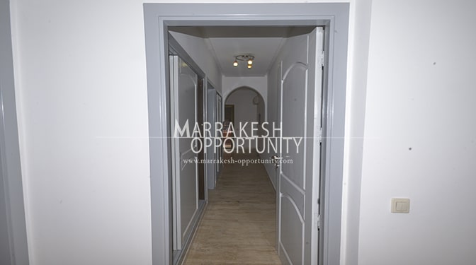 Location appartement idéalement situé sur la route de casa