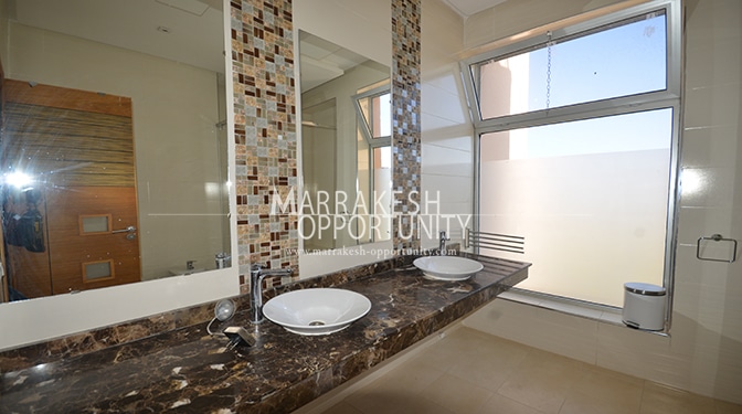 Villa for Sale in Route d'Amizmiz