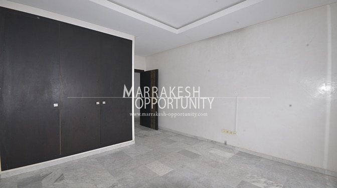Unfurnished Apartment for Long-term Rental
