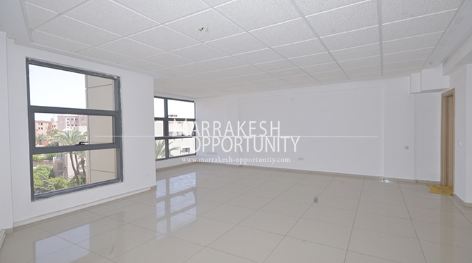 Commercial Space for Long-term Rental in Gueliz