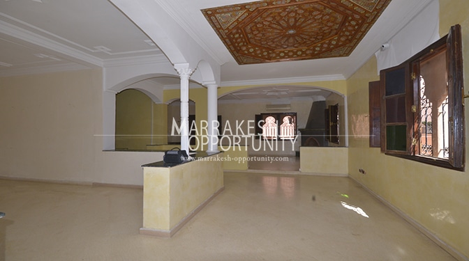 Commercial Space for Long-term Rental in Targa