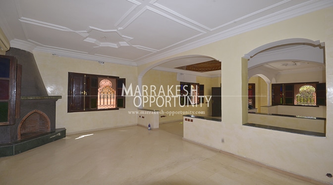 Commercial Space for Long-term Rental in Targa