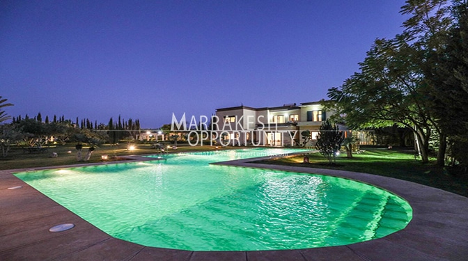 Location villa meublée avec piscine chauffée