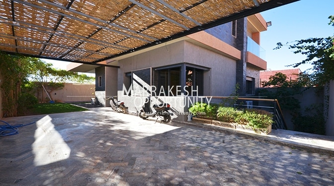 Villa for Sale in Route de l'Ourika