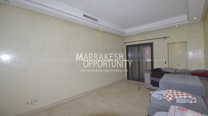 Location studio vide