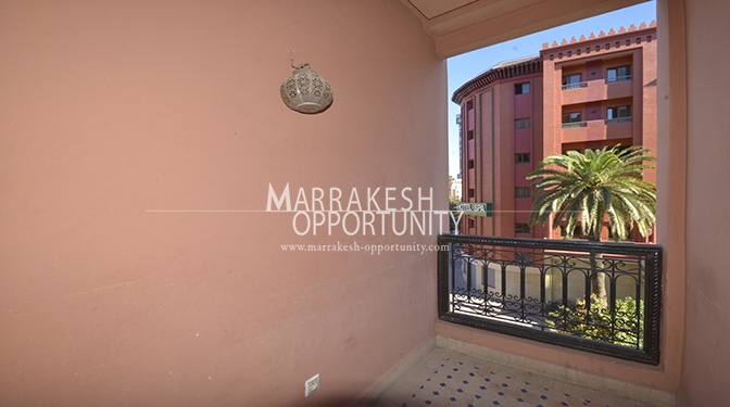 Location studio vide