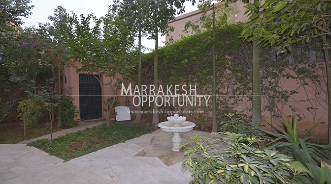 Location villa avec jardin privative