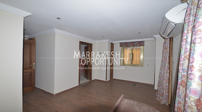 Location villa sur 3 niveaux au sous-sol une double cuisine