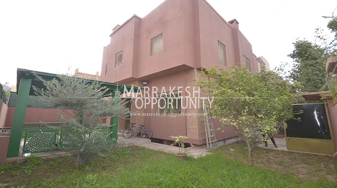 Location villa sur 3 niveaux au sous-sol une double cuisine