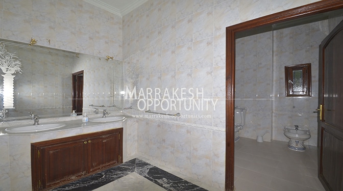 Luxury Villa for Sale with Pool with Garden in Targa