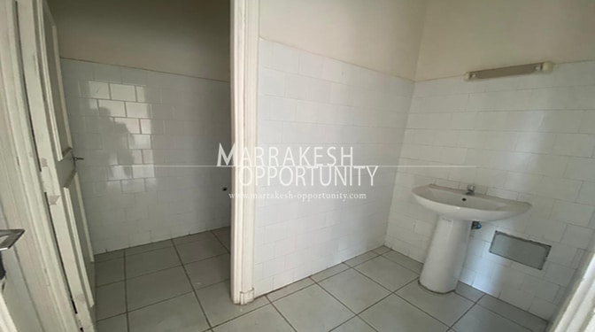 Commercial Space for Long-term Rental in Gueliz