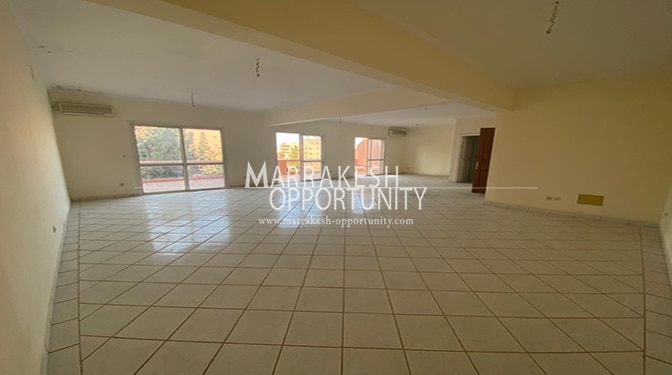 Commercial Space for Long-term Rental in Gueliz