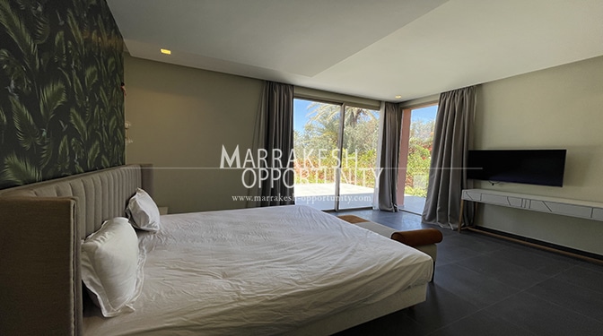 Location villa moderne avec une belle piscine