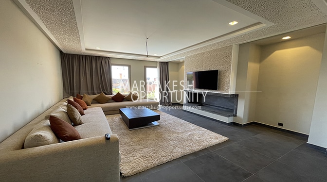 Location villa moderne avec une belle piscine