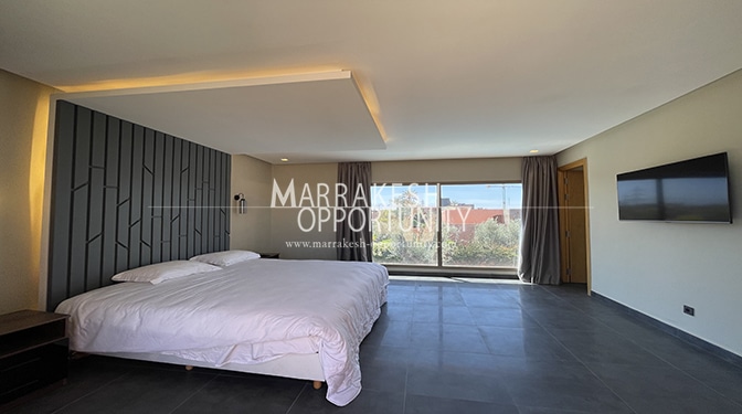 Location villa moderne avec une belle piscine