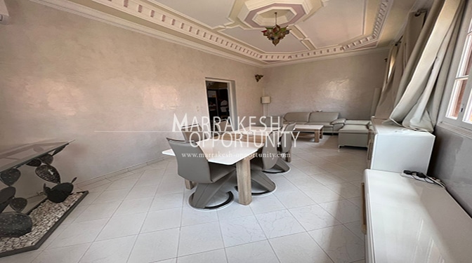 Location étage villa situé sur la route de casa