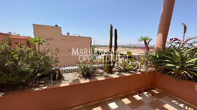 Location étage villa situé sur la route de casa