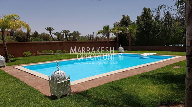 Location villa avec piscine privée à la palmeraie