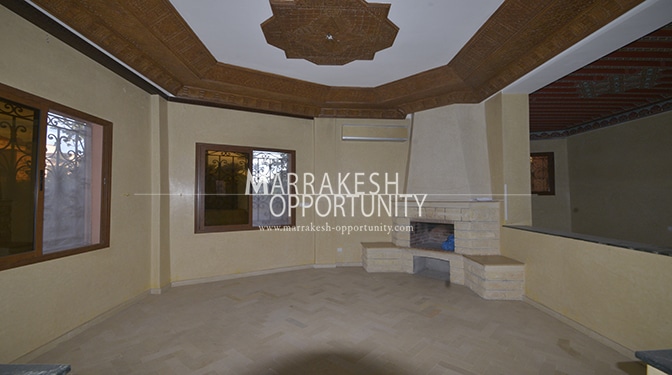 Location villa vide au quartier targa