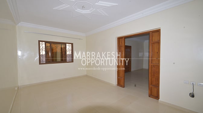 Location villa vide au quartier targa