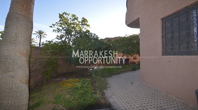 Location villa vide au quartier targa