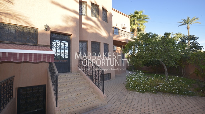 Location villa vide au quartier targa