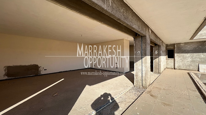 Villa for Sale in Route Casa