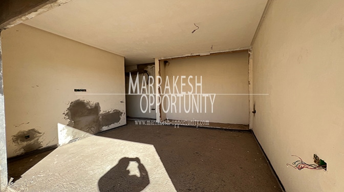 Villa for Sale in Route Casa