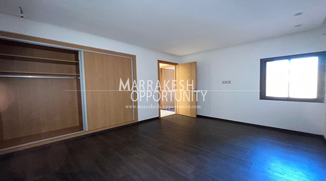 Location appartement vide moderne à guéliz