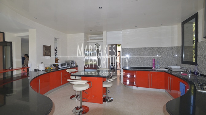 Modern Villa for Sale in Route de l'Ourika