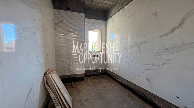 Villa for Sale in Route Casa