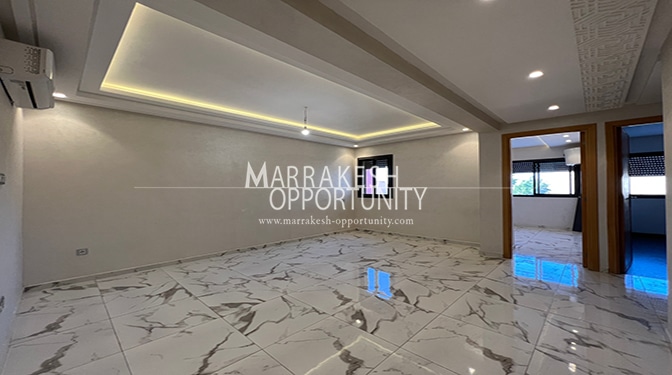 Location appartement vide moderne à guéliz