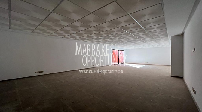 Spacious Commercial Space for Long-term Rental in Gueliz