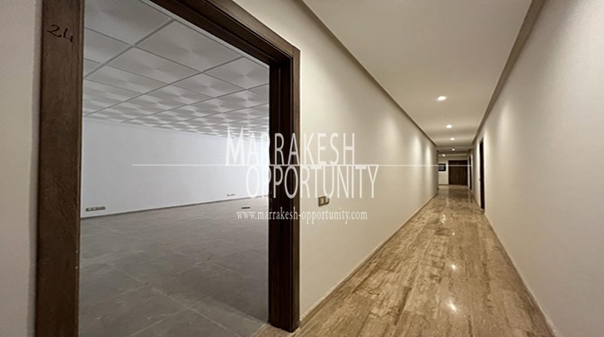 Spacious Commercial Space for Long-term Rental in Gueliz