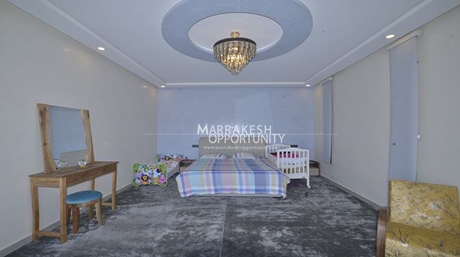 Villa for Sale in Route Casa