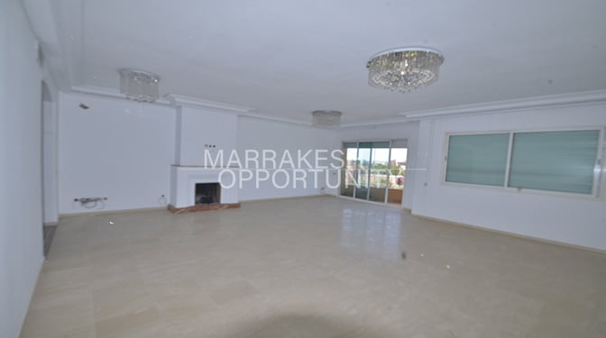 Location appartement vide situé au cœur de Guéliz