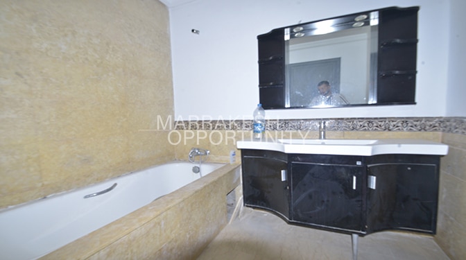 Location appartement vide situé au cœur de Guéliz