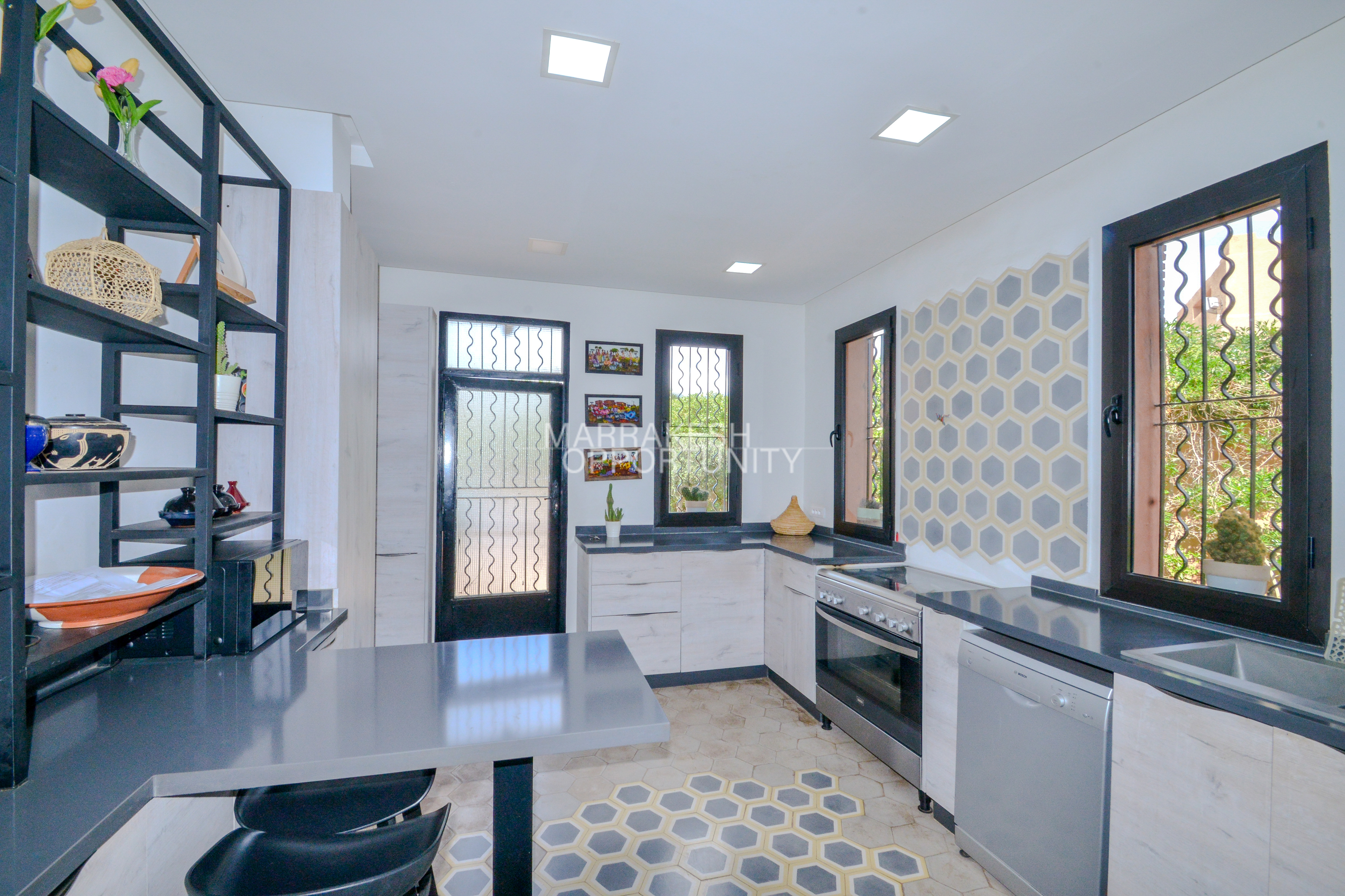 Furnished Villa for Seasonal Rental with Pool in Palmeraie